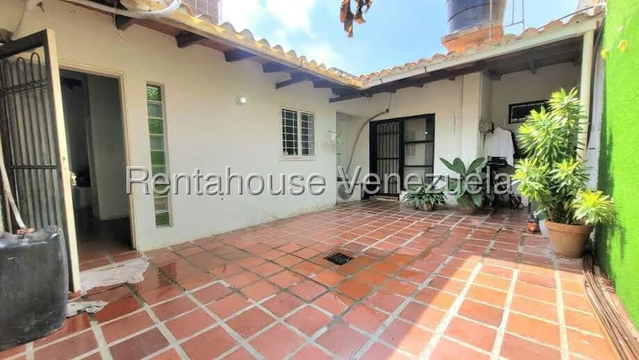 Casa (1 Nivel) en Venta en Los Rastrojos, Lara - 33