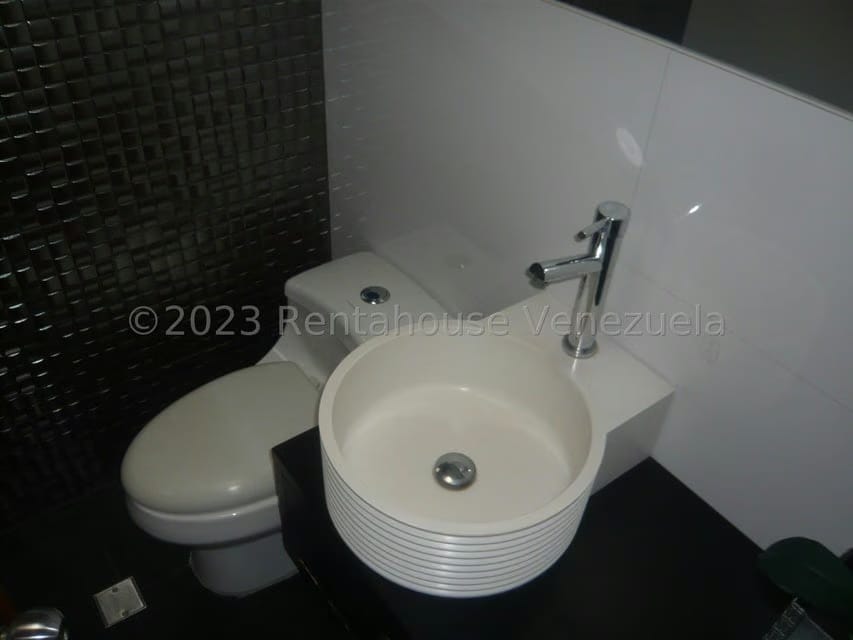 Casa (Duplex) en Venta en Macaracuay, Distrito Metropolitano - 15