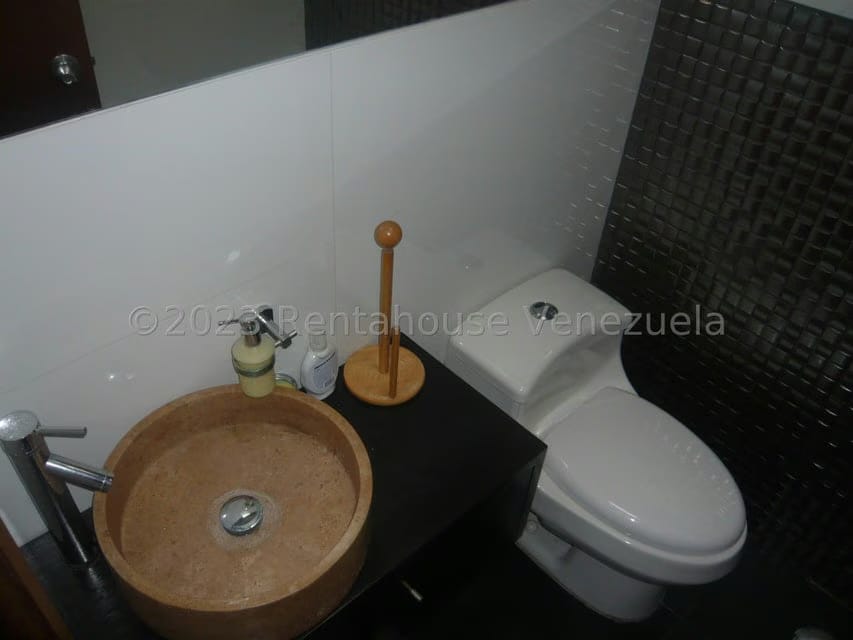 Casa (Duplex) en Venta en Macaracuay, Distrito Metropolitano - 16