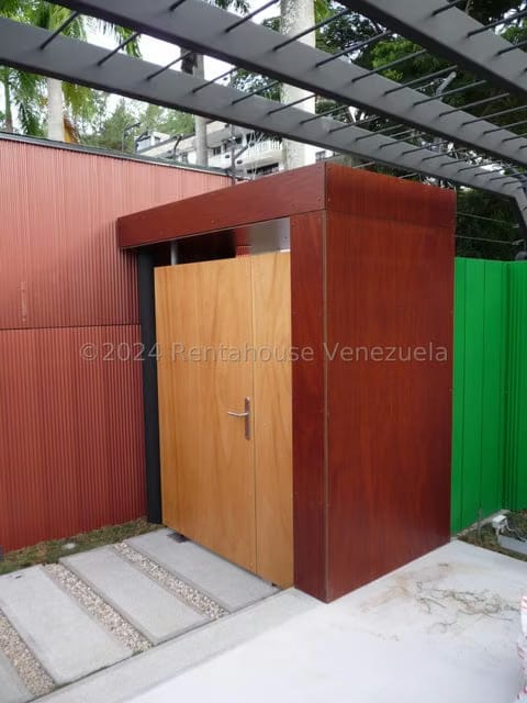 Casa (Duplex) en Venta en Macaracuay, Distrito Metropolitano - 3