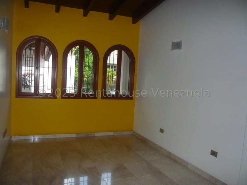 Casa (Duplex) en Venta en Macaracuay, Distrito Metropolitano - 29