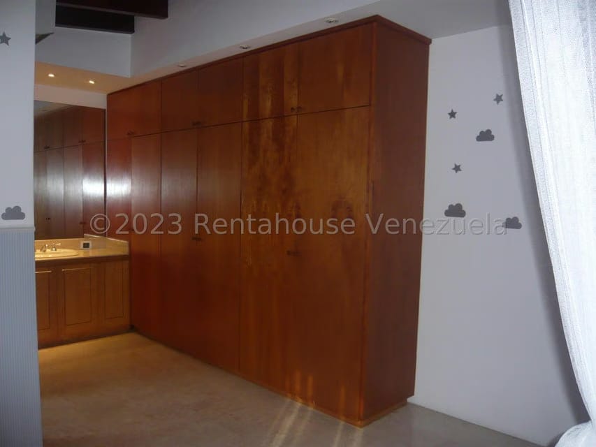 Casa (Duplex) en Venta en Macaracuay, Distrito Metropolitano - 32