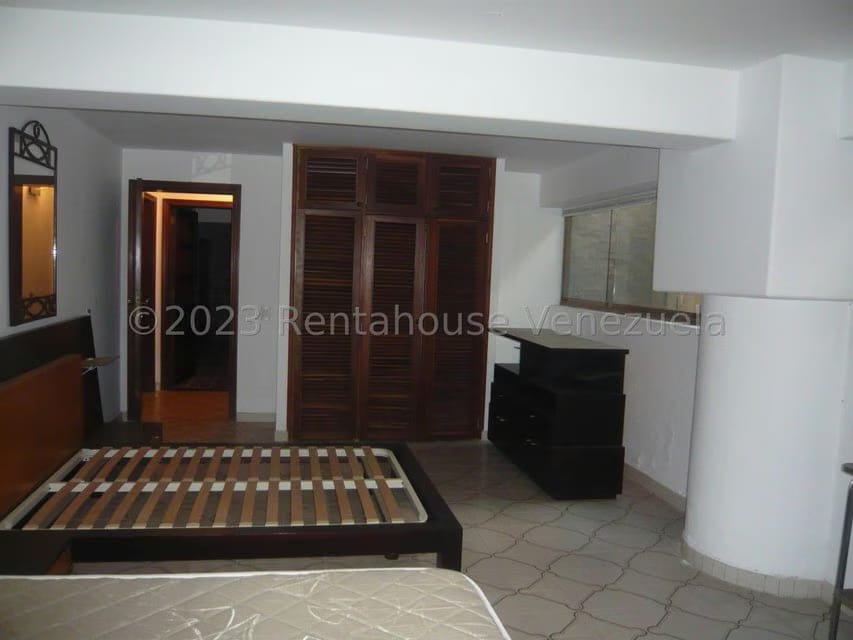 Casa (Duplex) en Venta en Macaracuay, Distrito Metropolitano - 39