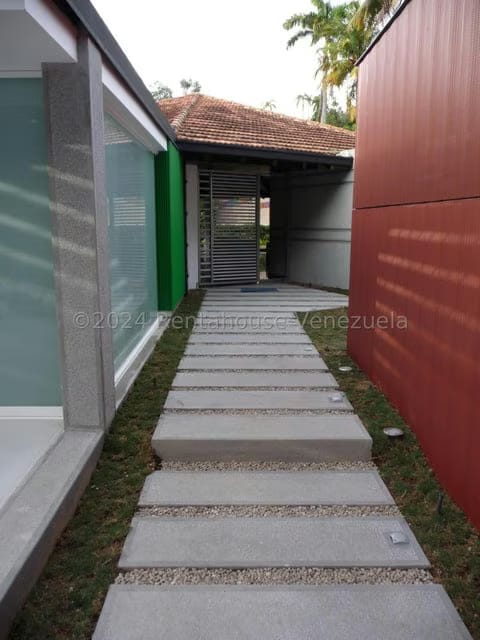 Casa (Duplex) en Venta en Macaracuay, Distrito Metropolitano - 5