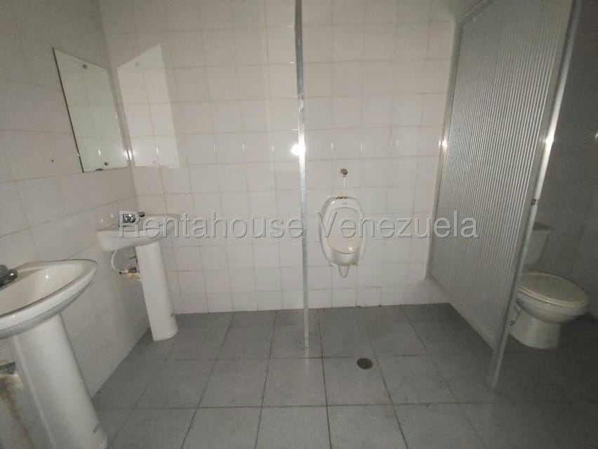 Comercial (Edificio) en Venta en La Paragua, Zulia - 30