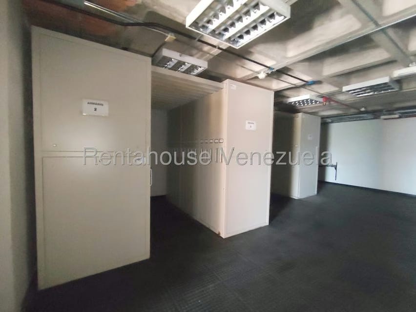Comercial (Edificio) en Venta en La Paragua, Zulia - 33