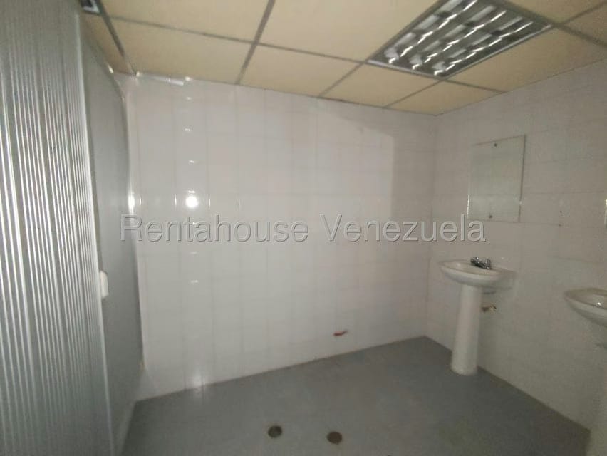 Comercial (Edificio) en Venta en La Paragua, Zulia - 39