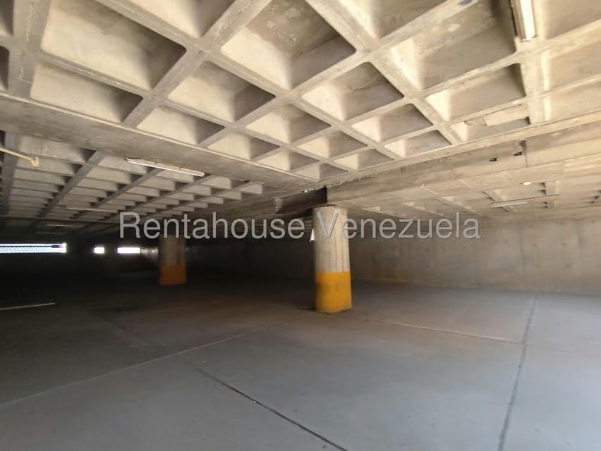 Comercial (Edificio) en Venta en La Paragua, Zulia - 75