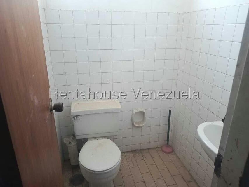 Comercial (Local Comercial) en Alquiler en Avenida Delicias Norte, Zulia - 12