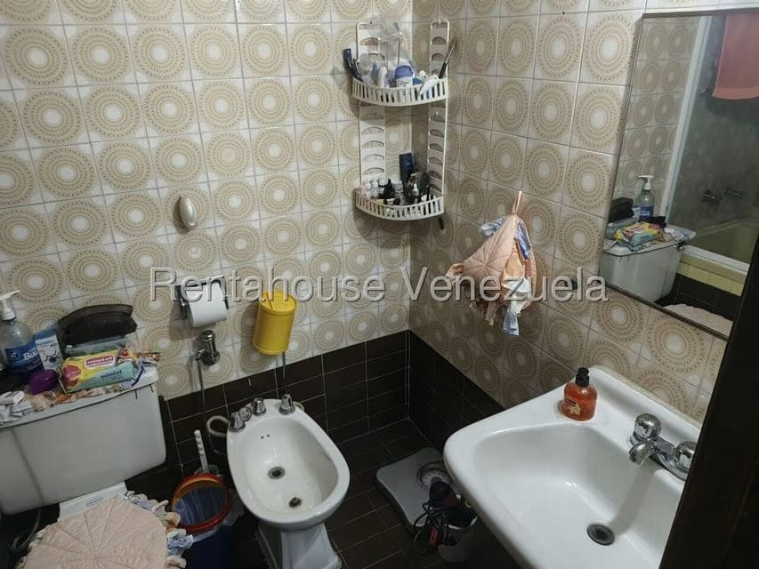 Apartamento (1 Nivel) en Venta en Prados del Este, Distrito Metropolitano - 20