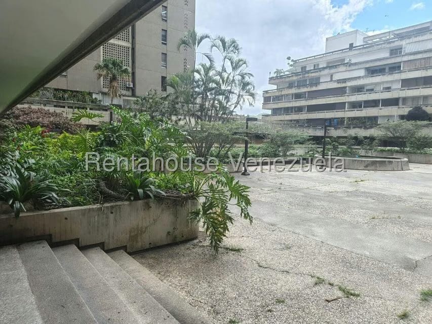 Apartamento (1 Nivel) en Venta en Prados del Este, Distrito Metropolitano - 24
