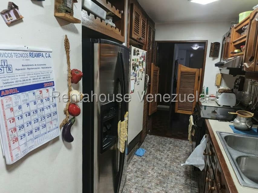 Apartamento (1 Nivel) en Venta en Prados del Este, Distrito Metropolitano - 4