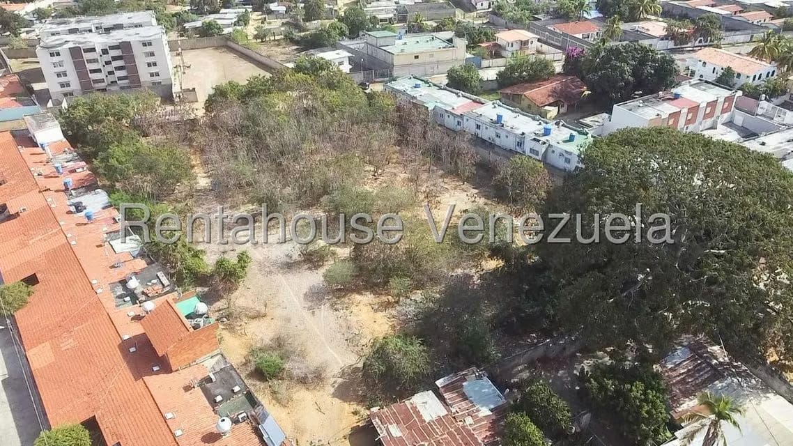 Terreno (Residencial) en Venta en La Piedad Norte, Lara - 3