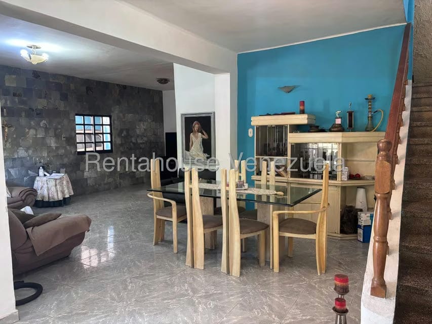 Casa (Duplex) en Venta en San Marino, Distrito Metropolitano - 3