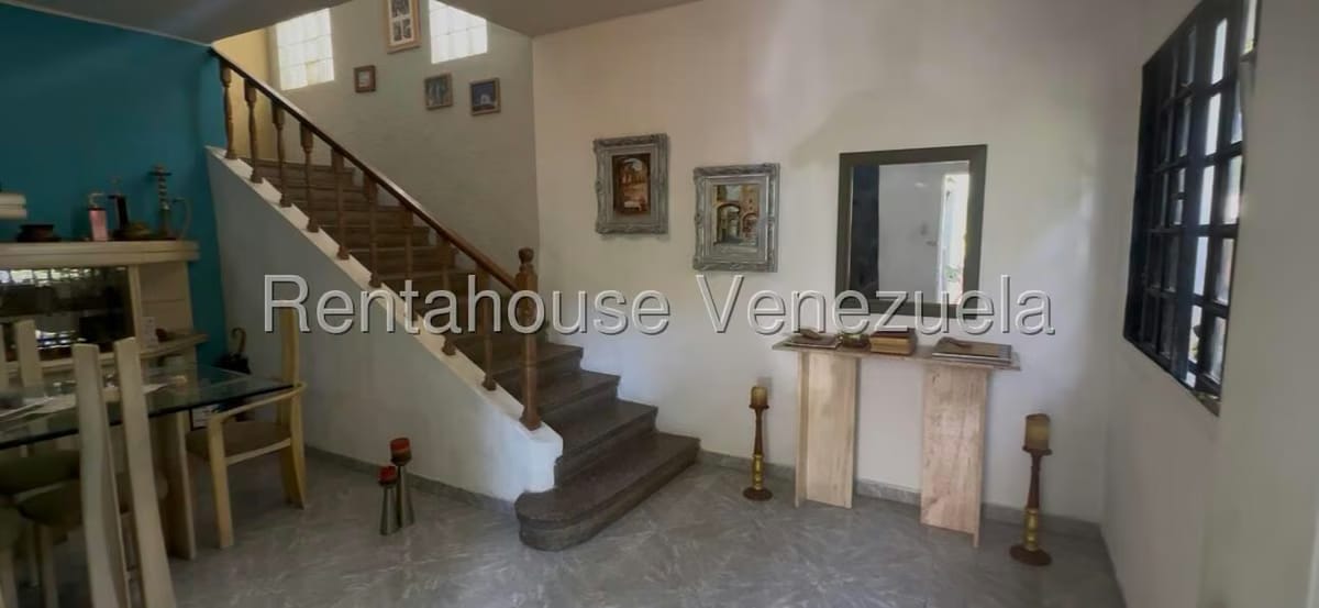 Casa (Duplex) en Venta en San Marino, Distrito Metropolitano - 4