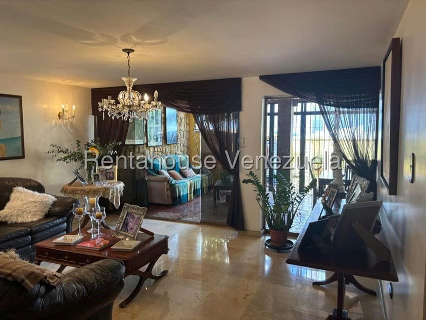 Casa (Duplex) en Venta en Alto Prado, Distrito Metropolitano - 10