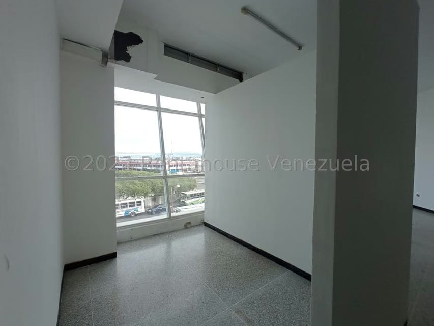 Comercial (Oficina) en Venta en Castillito, Carabobo - 16
