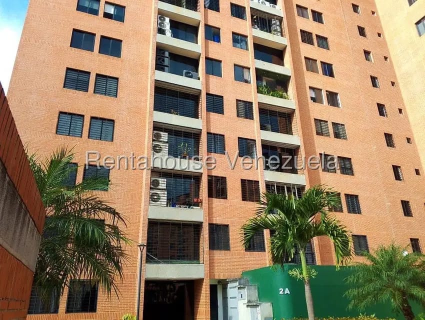 Apartamento (1 Nivel) en Alquiler en Colinas de La Tahona, Distrito Metropolitano
