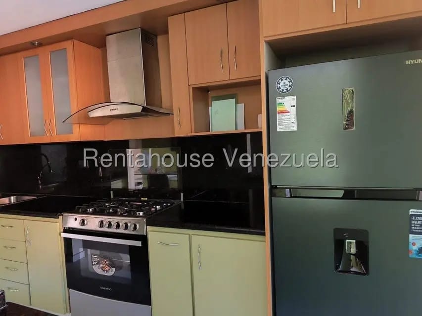 Apartamento (1 Nivel) en Alquiler en Colinas de La Tahona, Distrito Metropolitano - 11