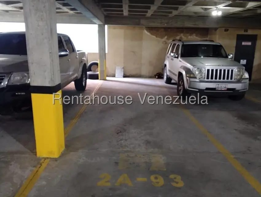 Apartamento (1 Nivel) en Alquiler en Colinas de La Tahona, Distrito Metropolitano - 28