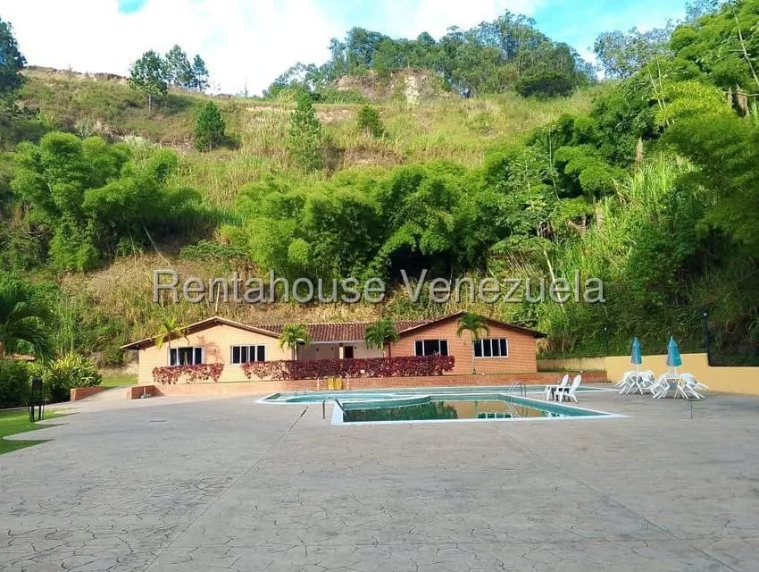 Apartamento (1 Nivel) en Alquiler en Colinas de La Tahona, Distrito Metropolitano - 35