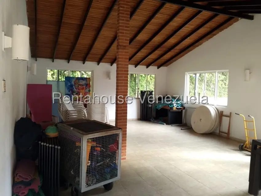 Apartamento (1 Nivel) en Alquiler en Colinas de La Tahona, Distrito Metropolitano - 43