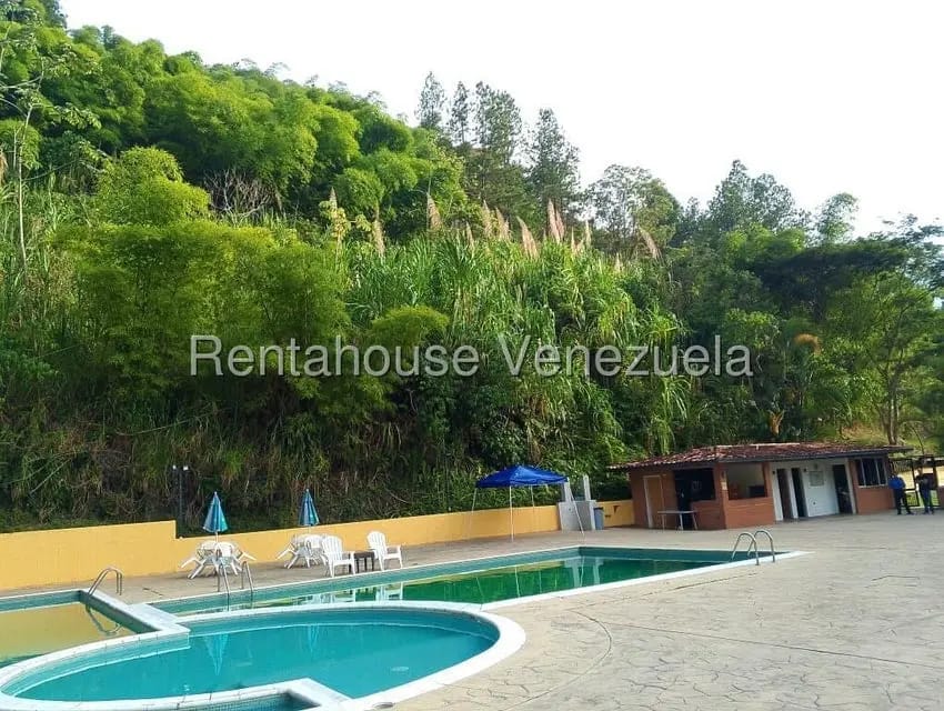 Apartamento (1 Nivel) en Alquiler en Colinas de La Tahona, Distrito Metropolitano - 45