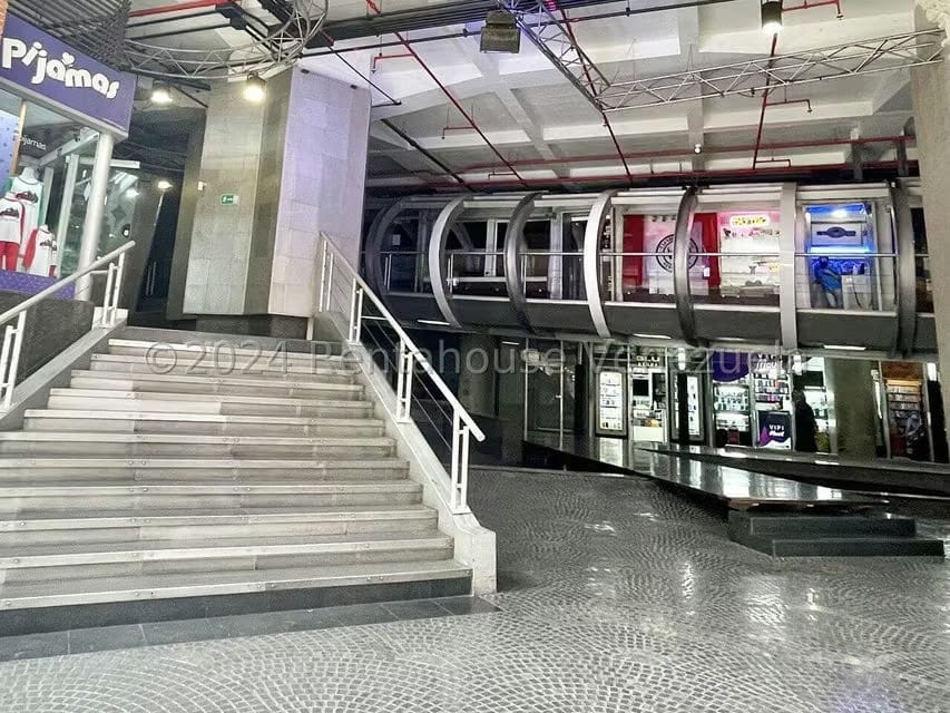 Comercial (Local Comercial) en Venta en La Castellana, Distrito Metropolitano - 3