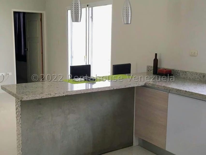 Casa (Duplex) en Venta en Pueblo Nuevo Sur, Anzoategui - 12
