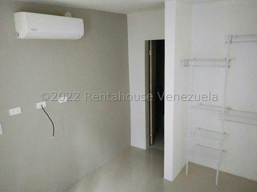 Casa (Duplex) en Venta en Pueblo Nuevo Sur, Anzoategui - 15