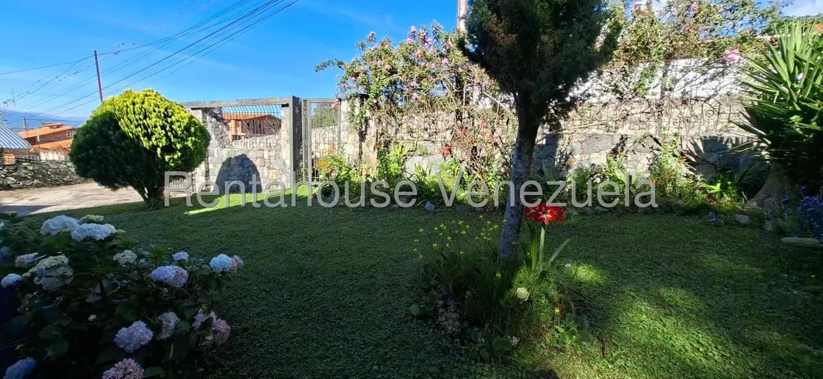 Casa (Multipes Niveles) en Venta en El Valle, Merida - 2