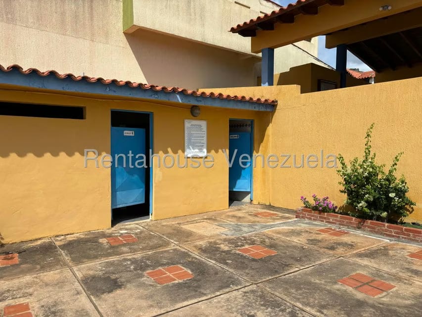 Casa (Duplex) en Venta en Guacuco, Nueva Esparta - 3