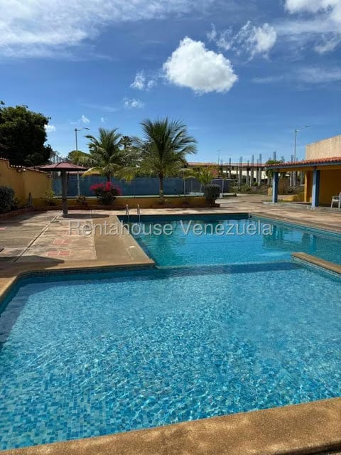 Casa (Duplex) en Venta en Guacuco, Nueva Esparta - 27