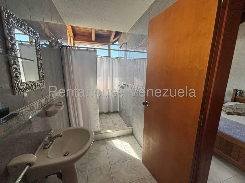 Casa (Duplex) en Venta en Guacuco, Nueva Esparta - 34