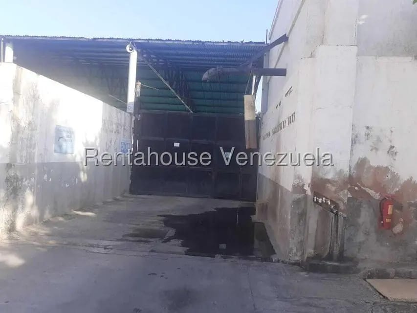 Comercial (Galpon - Deposito) en Venta en El Perú-San Francisco, Zulia - 4