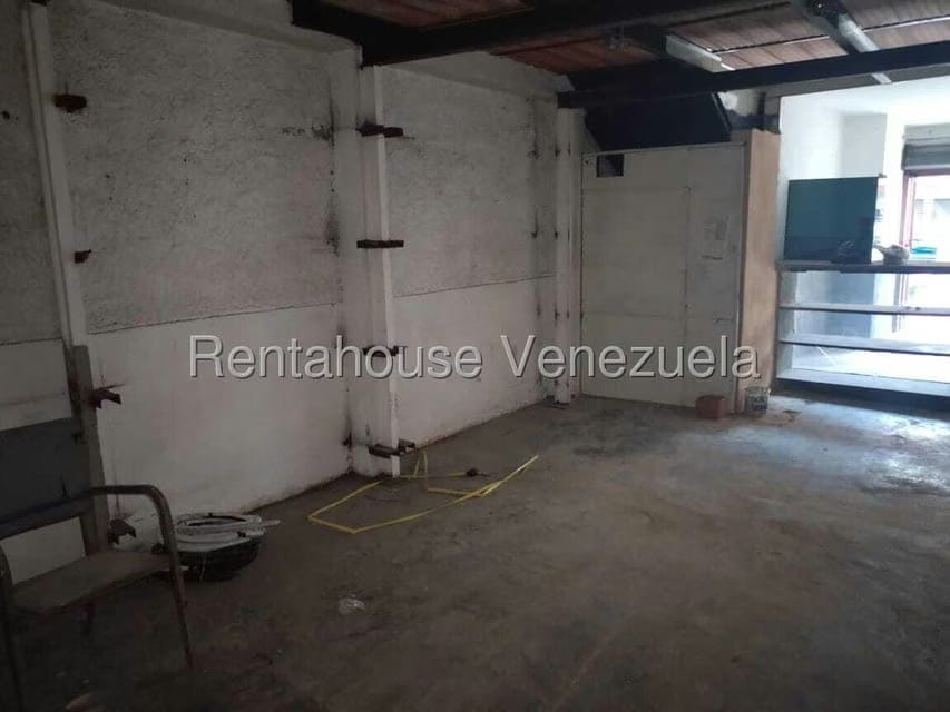 Comercial (Local Comercial) en Alquiler en Avenida Cedeno, Carabobo - 2