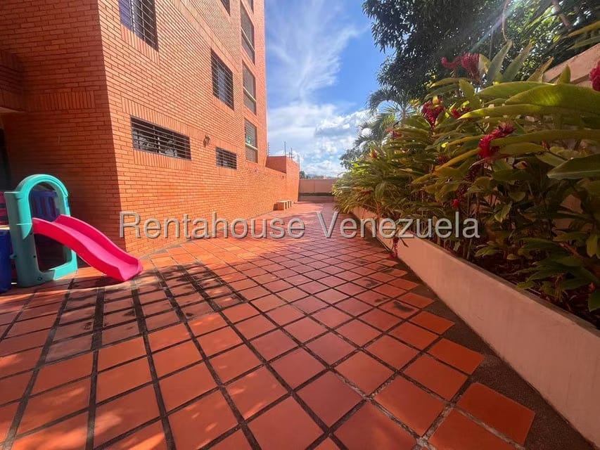 Apartamento (1 Nivel) en Venta en Nueva Segovia, Lara - 36