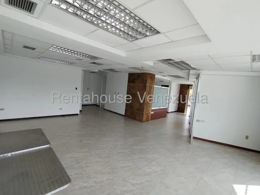 Comercial (Local Comercial) en Venta en Kerdell, Carabobo - 4