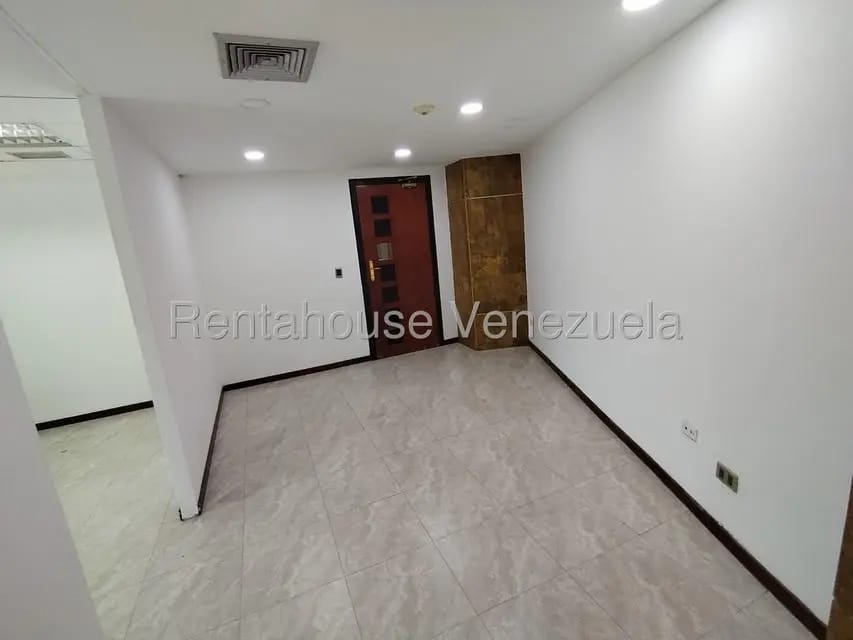 Comercial (Local Comercial) en Venta en Kerdell, Carabobo - 8