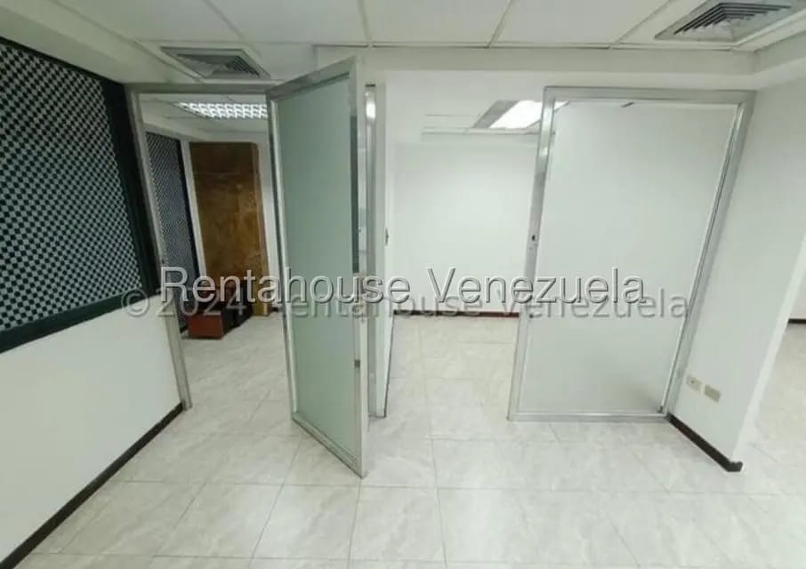 Comercial (Local Comercial) en Venta en Kerdell, Carabobo - 9