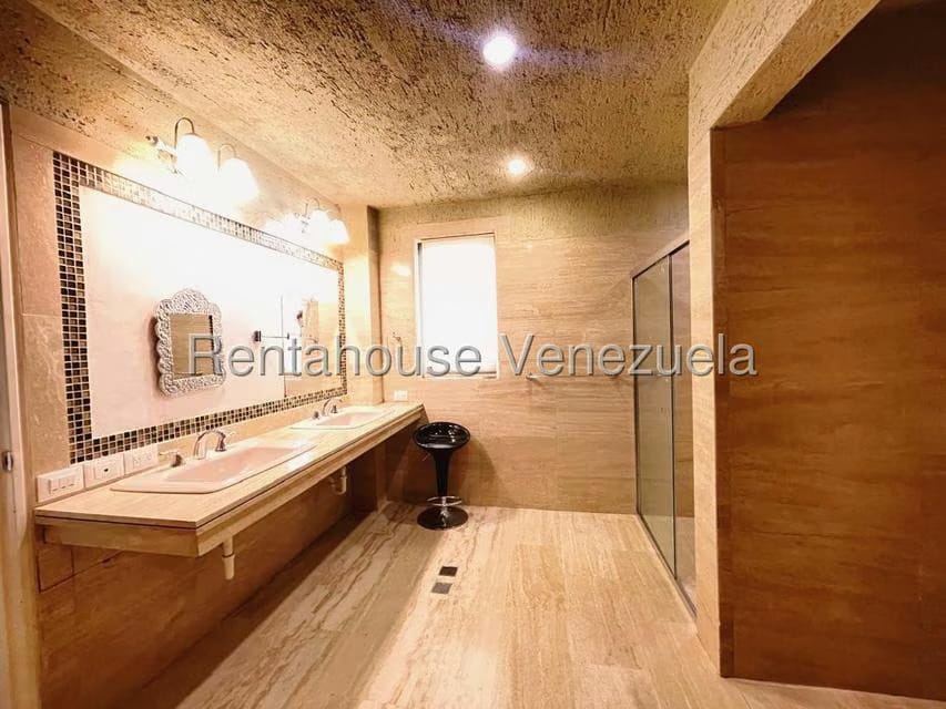 Apartamento (1 Nivel) en Venta en Oripoto, Distrito Metropolitano - 17
