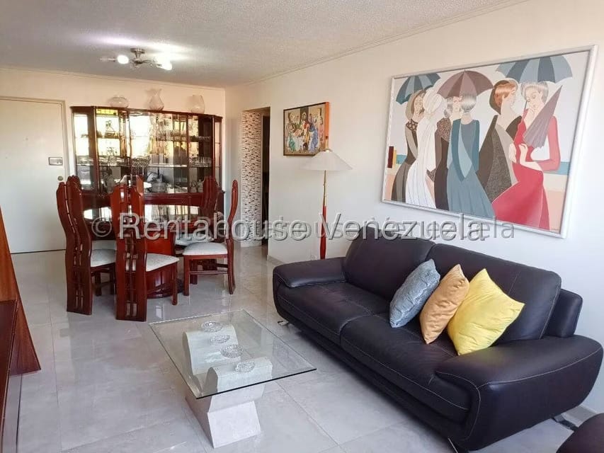Apartamento (1 Nivel) en Alquiler en Los Dos Caminos, Distrito Metropolitano - 7