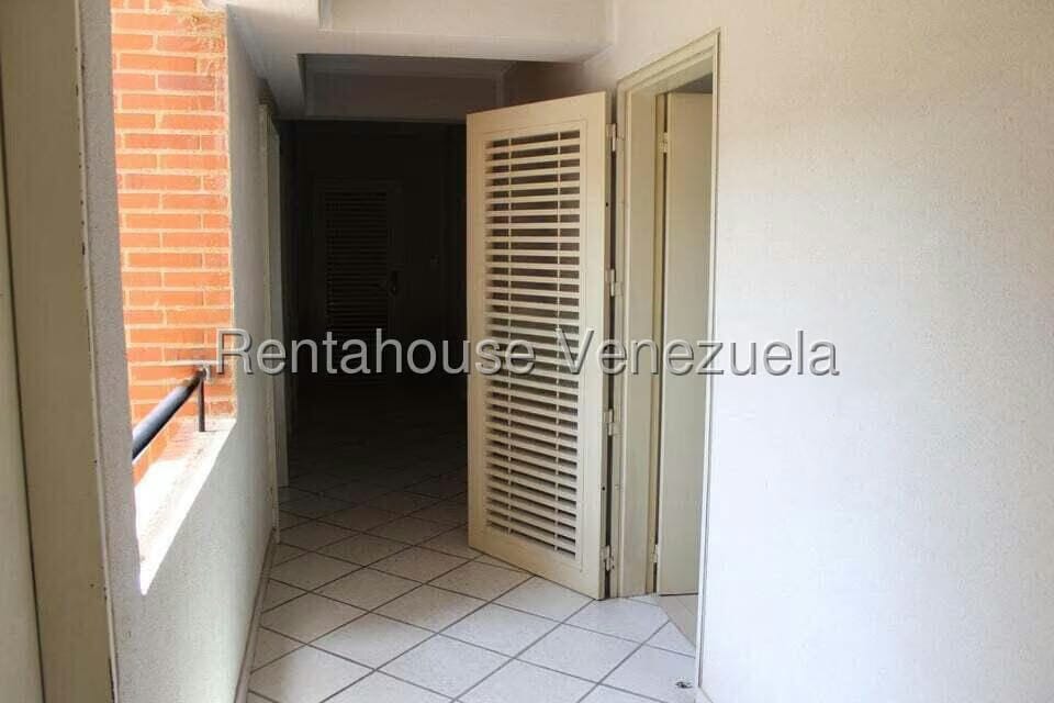 Apartamento (1 Nivel) en Alquiler en El Peñon, Distrito Metropolitano - 4