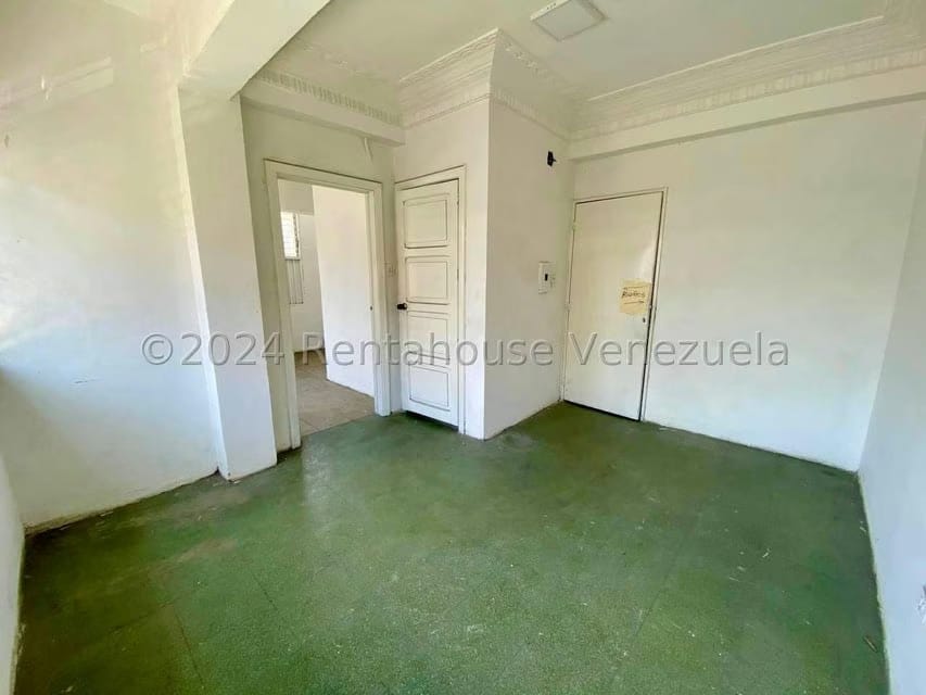 Comercial (Oficina) en Alquiler en Centro, Lara - 2