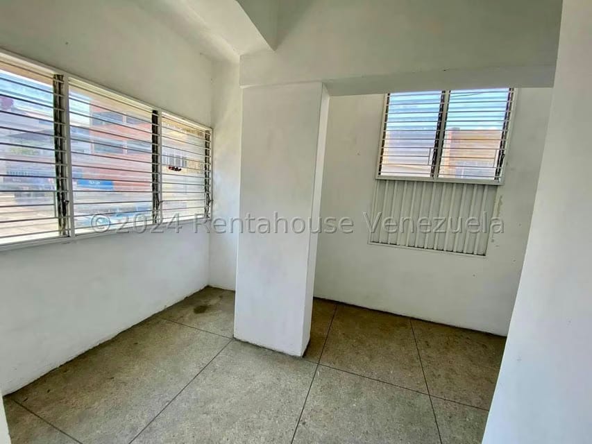 Comercial (Oficina) en Alquiler en Centro, Lara - 6