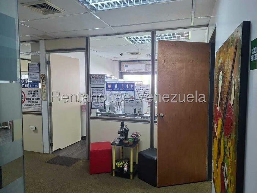 Comercial (Oficina) en Alquiler en Prados del Este, Distrito Metropolitano - 2