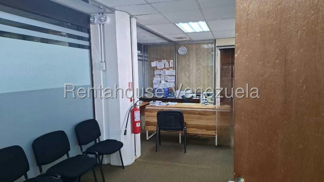 Comercial (Oficina) en Alquiler en Prados del Este, Distrito Metropolitano - 4
