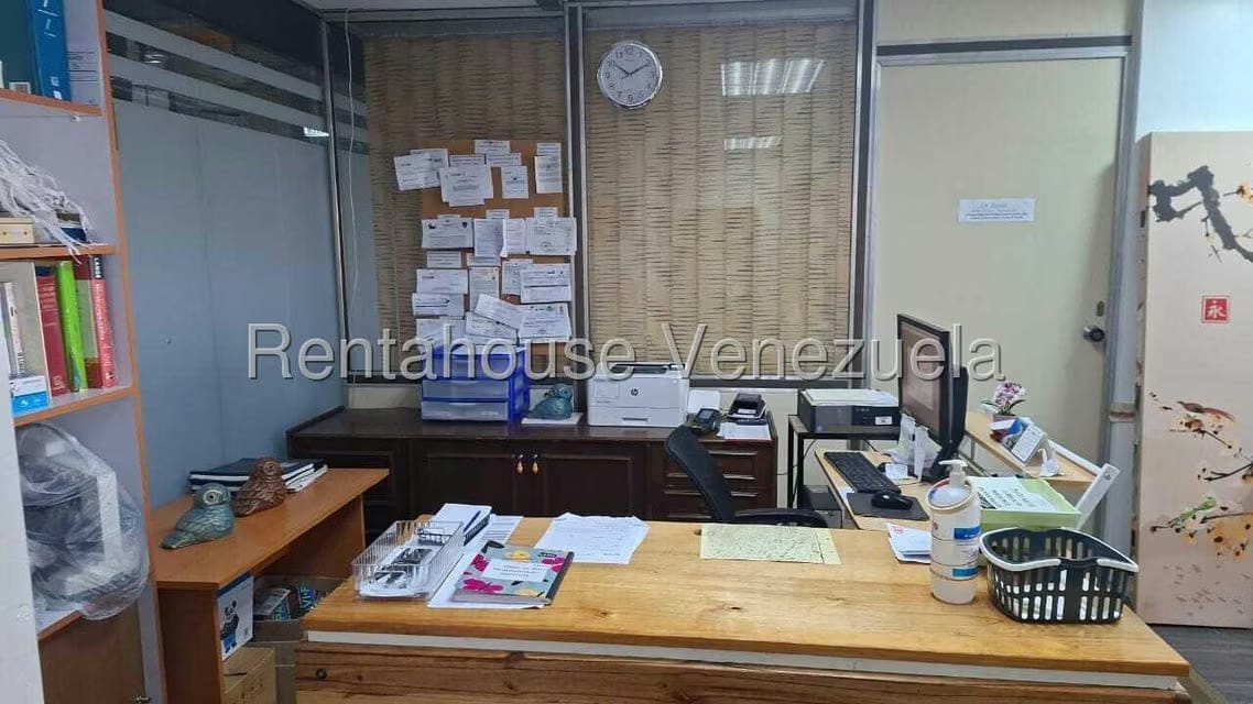 Comercial (Oficina) en Alquiler en Prados del Este, Distrito Metropolitano - 8