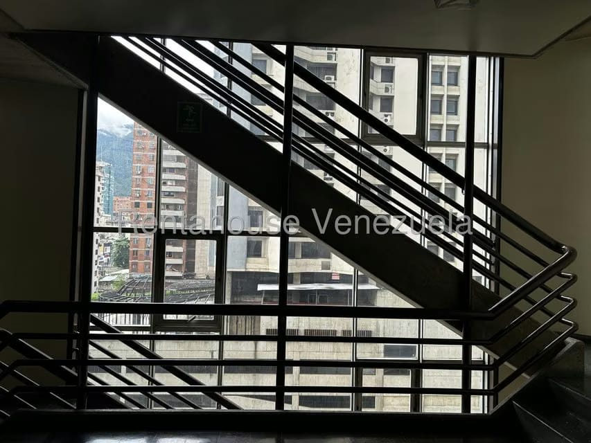 Comercial (Oficina) en Venta en El Recreo, Distrito Metropolitano - 2