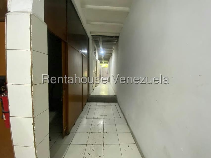 Comercial (Local Comercial) en Venta en Centro, Lara - 16